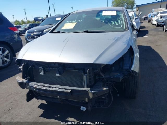 5NPE24AF8FH114611 Hyundai SONATA SE