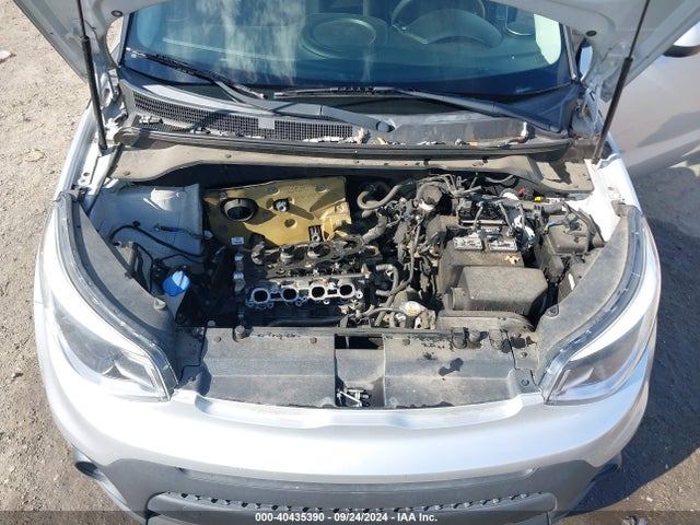 KIA Soul 2017 KNDJN2A22H7430990 Image 10