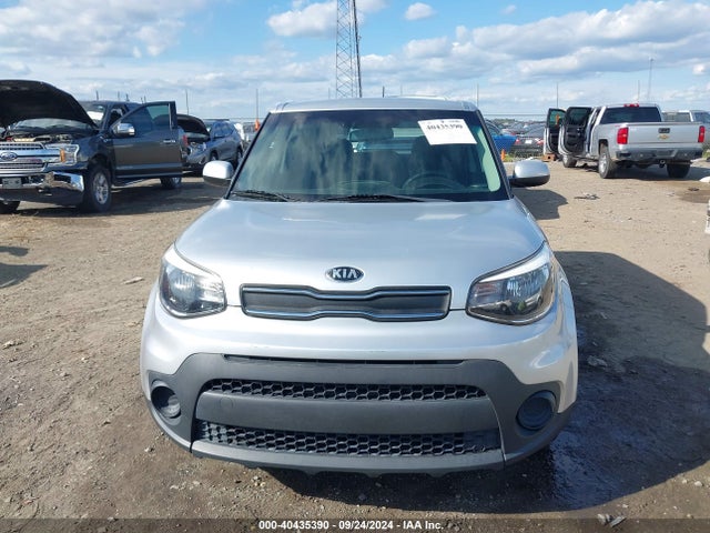 KIA Soul 2017 KNDJN2A22H7430990 Image 13