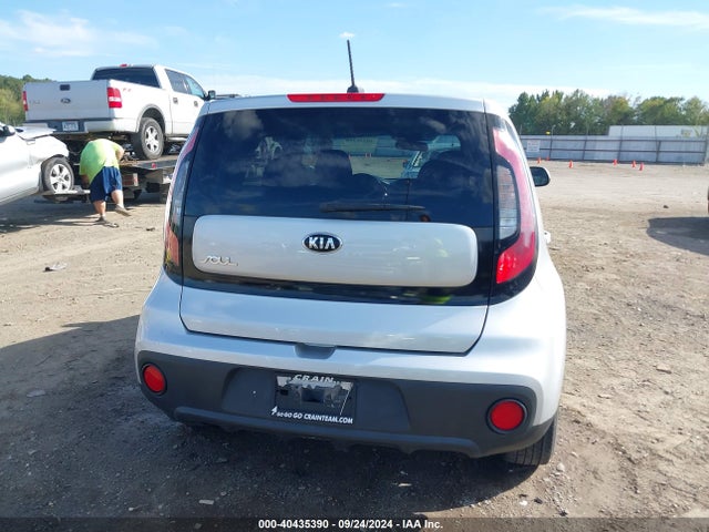 KIA Soul 2017 KNDJN2A22H7430990 Image 17