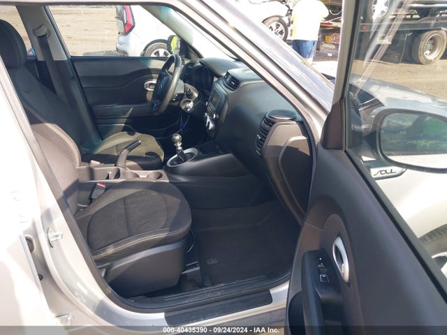 KIA Soul 2017 KNDJN2A22H7430990 Image 5