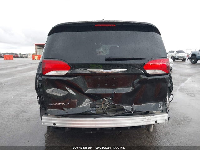 2C4RC1EG3JR111269 Chrysler Pacifica Touring L Plus