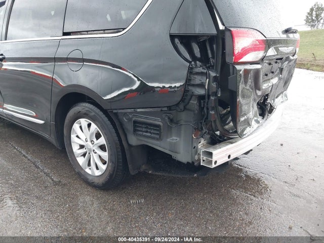 2C4RC1EG3JR111269 Chrysler Pacifica Touring L Plus