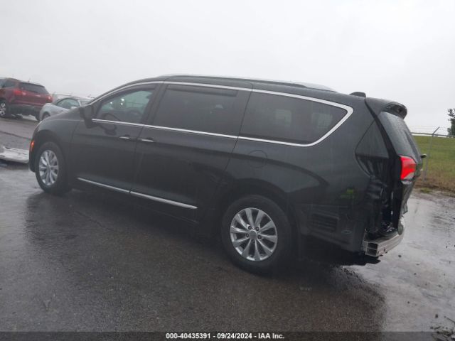 2018 CHRYSLER PACIFICA 2C4RC1EG3JR111269 Photo 2