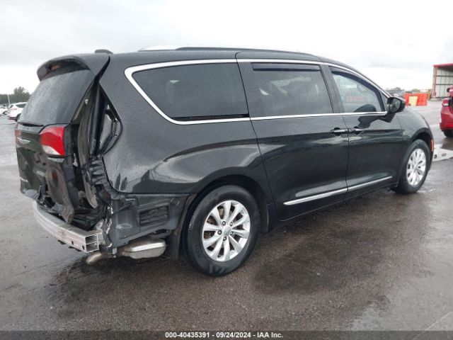 2018 CHRYSLER PACIFICA 2C4RC1EG3JR111269 Photo 3