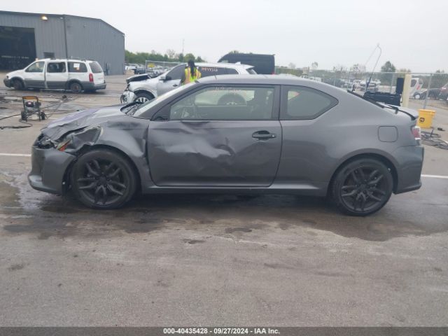 JTKJF5C74GJ022069 Scion TC
