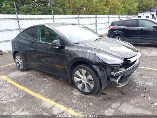 2023 TESLA MODEL Y 7SAYGAEE1PF646140 Photo 0