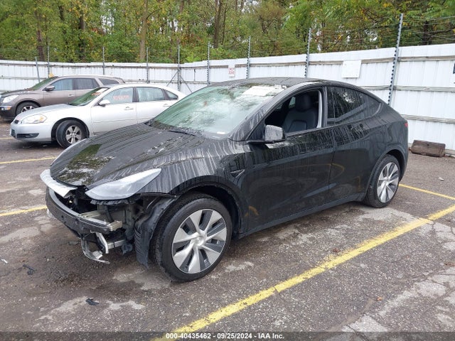 2023 TESLA MODEL Y 7SAYGAEE1PF646140 Photo 1