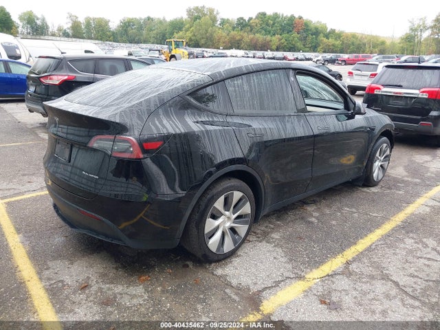 2023 TESLA MODEL Y 7SAYGAEE1PF646140 Photo 3