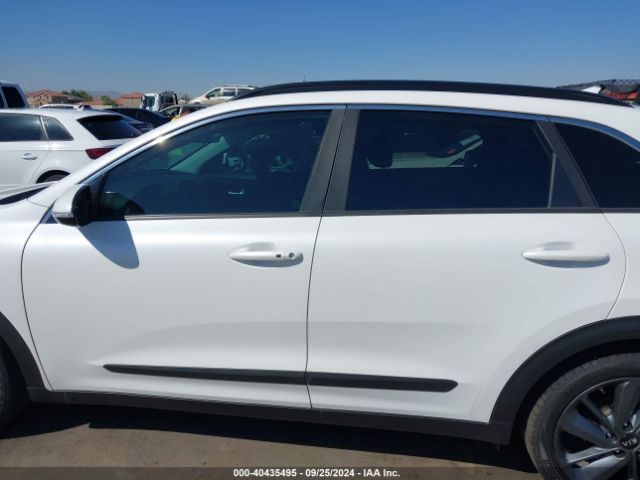 KNDCC3LC6H5061783 KIA NIRO EX