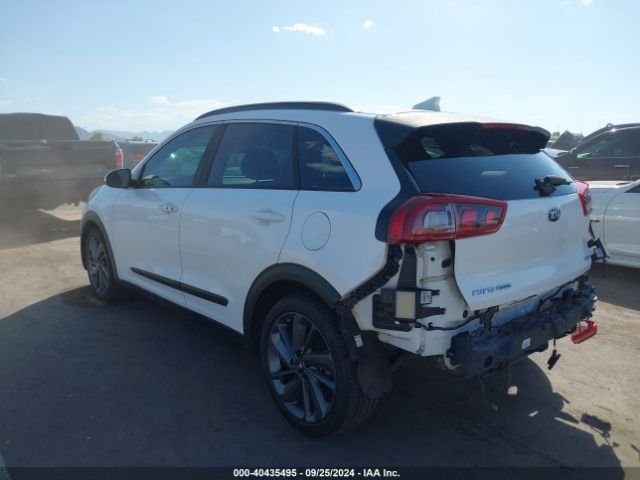 KNDCC3LC6H5061783 KIA NIRO EX