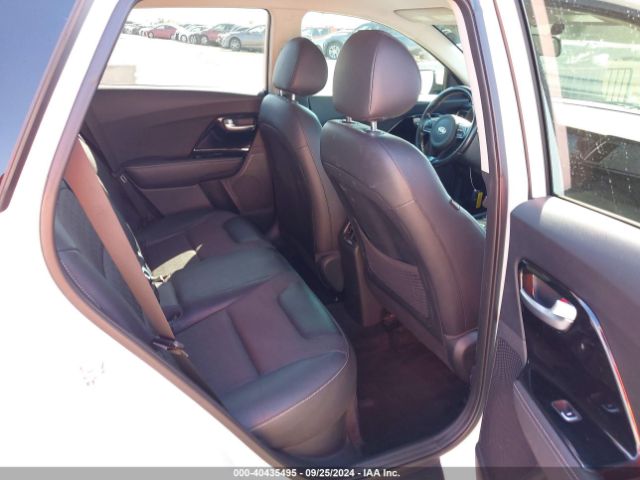 KNDCC3LC6H5061783 KIA NIRO EX