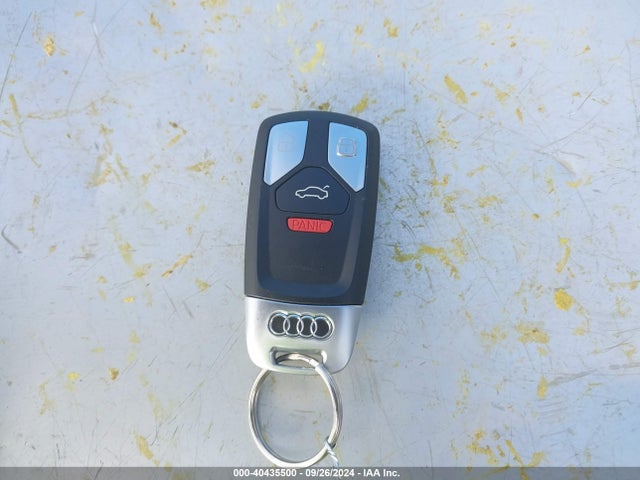 2017 AUDI A4 WAUKMAF49HN059377 Photo 10