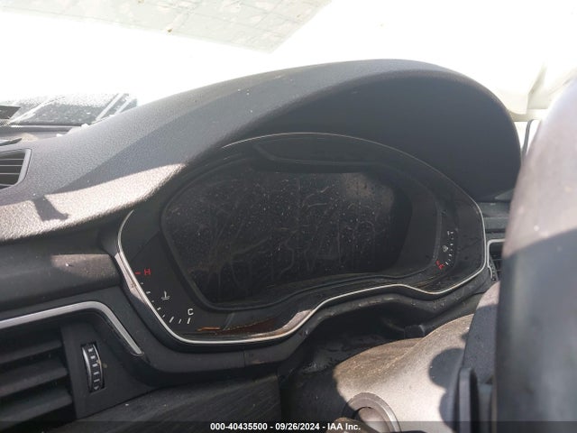 2017 AUDI A4 WAUKMAF49HN059377 Photo 6