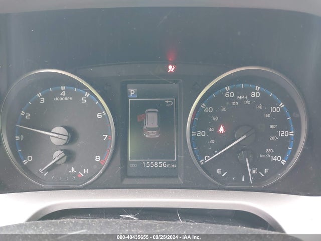 Toyota RAV4 LE 2018 JTMZFREV8JJ724982 Image 7