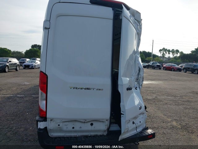 Ford Transit-250 2019 1FTYR1CM4KKB75632 Image 16