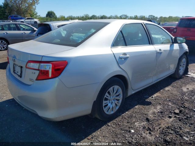 4T1BD1FK9EU116840 Toyota Camry Hybrid Le