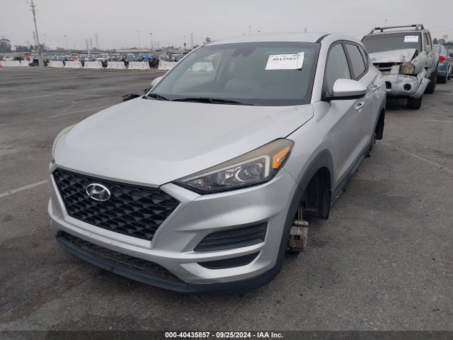Hyundai TUCSON SE 2019 KM8J23A47KU855206 Image 2