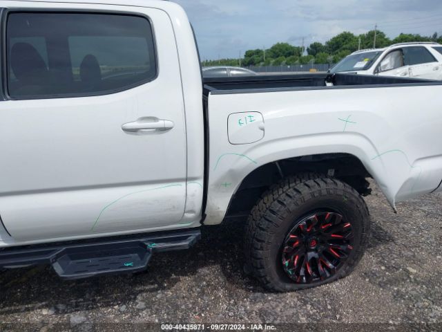 3TYAX5GN9MT015800 Toyota Tacoma Sr