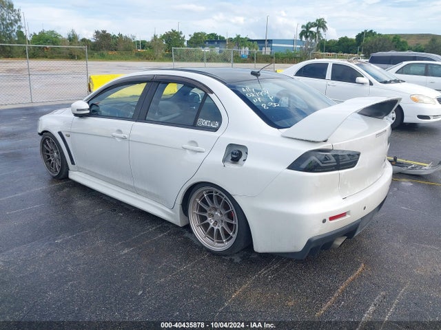 2015 MITSUBISHI LANCER EVOLUTION JA32W7FV1FU027954 Photo 2
