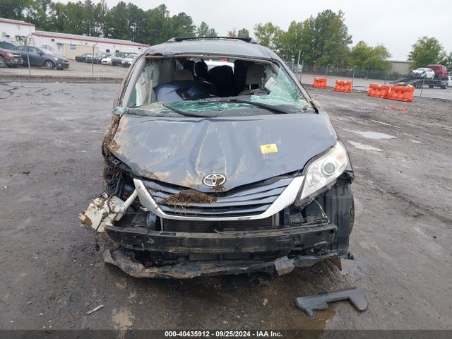Toyota Sienna Le 8 Passenger 2017 5TDKZ3DC1HS843587 Image 12