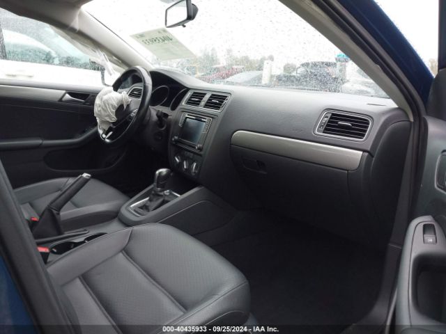3VWDB7AJXHM255871 Volkswagen Jetta 1.4t Se