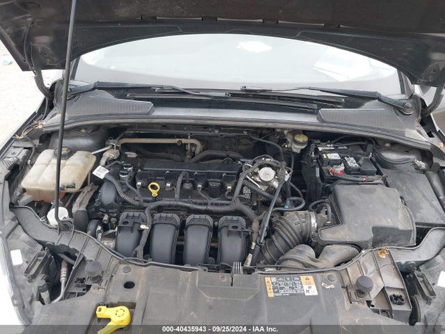 Ford FOCUS SE 2016 1FADP3F26GL369239 Image 10