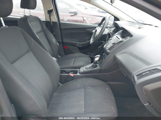 Ford FOCUS SE 2016 1FADP3F26GL369239 Image 5