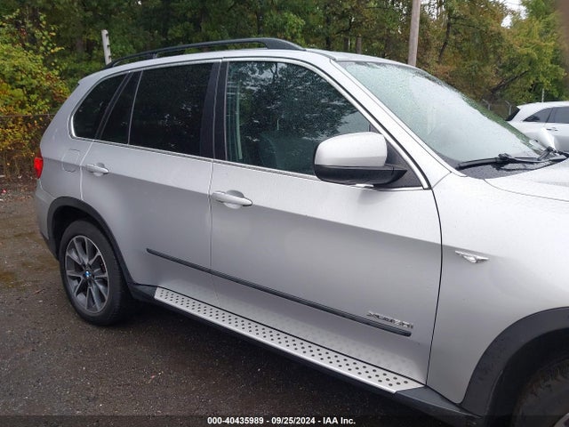 40435989 :رقم المزاد ، 5UXZV8C58BL419650 vin ، 2011 Bmw X5 Xdrive50i مزاد بيع