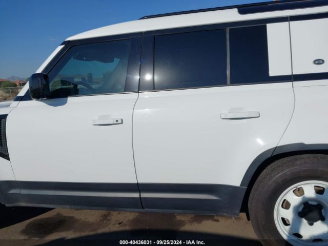 SALEJ7RX9M2038129 Land Rover Defender 110 S
