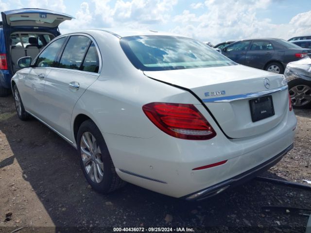 WDDZF4KB5HA093203 Mercedes-Benz E 300 4matic
