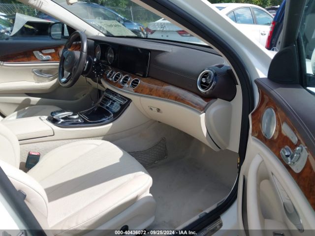 WDDZF4KB5HA093203 Mercedes-Benz E 300 4matic