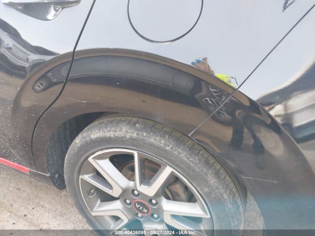 KNDJ63AU6M7757553 KIA Soul Gt-line