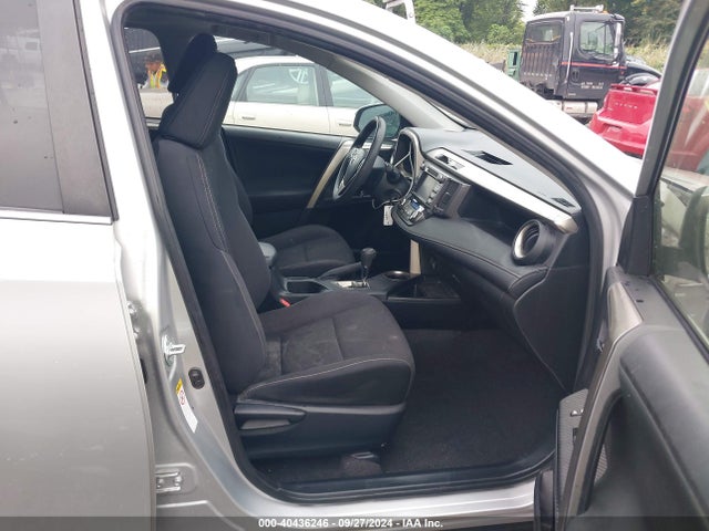 Toyota Rav4 Xle 2015 JTMRFREV0FJ049300 Image 5