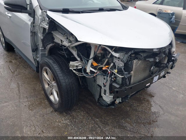 Toyota Rav4 Xle 2015 JTMRFREV0FJ049300 Image 6