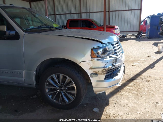 5LMJJ3HT4HEL11309 Lincoln Navigator L Select