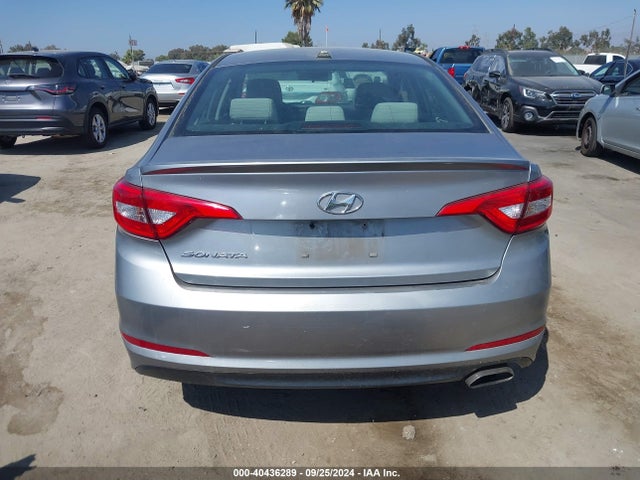 Hyundai Sonata 2017 5NPE24AF8HH484105 Image 16