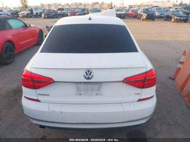 1VWAT7A30GC021319 Volkswagen Passat 1.8t S