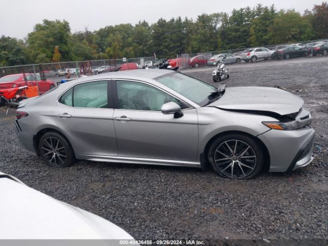 4T1G11BK0NU062039 Toyota Camry Se Awd
