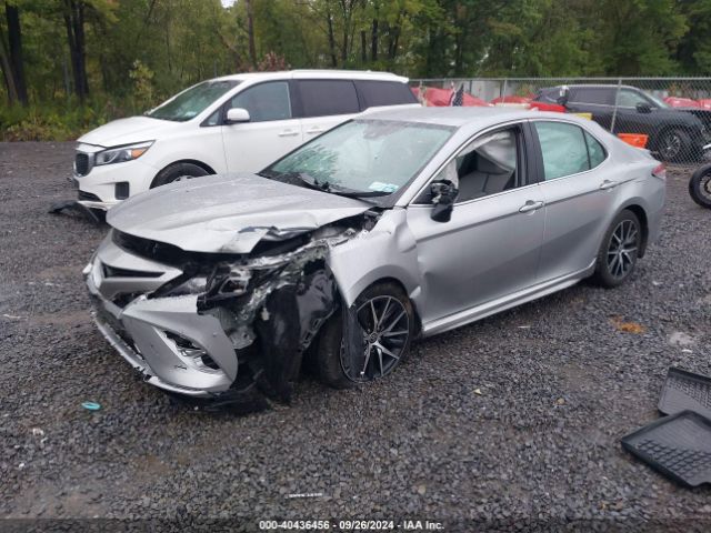 4T1G11BK0NU062039 Toyota Camry Se Awd