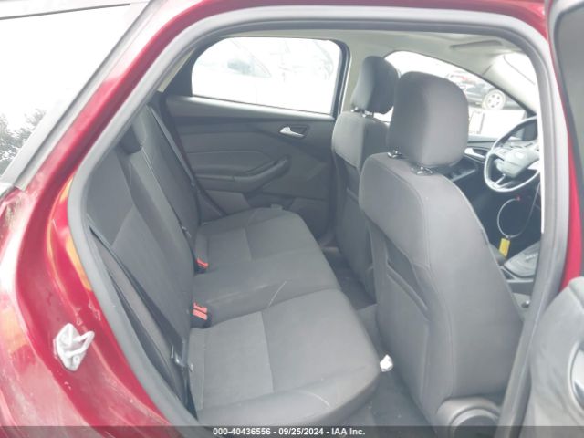 1FADP3K2XGL375504 Ford FOCUS SE