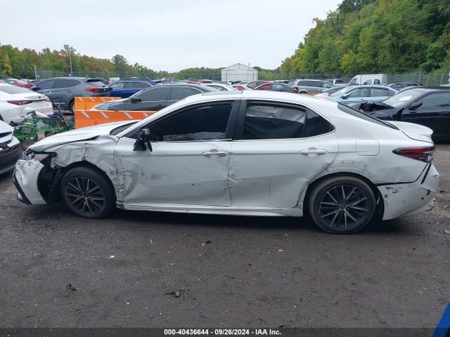 Toyota CAMRY SE 2022 4T1T11AK4NU658433 Image 13