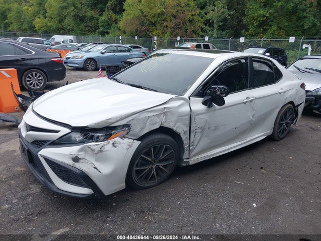 Toyota CAMRY SE 2022 4T1T11AK4NU658433 Image 2