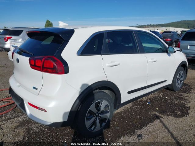 KNDCB3LC3K5299990 KIA NIRO FE