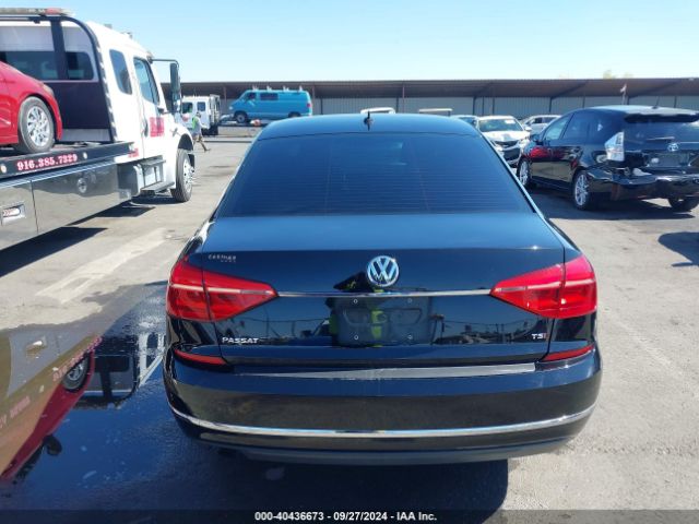 1VWAT7A3XGC028598 Volkswagen Passat 1.8t S