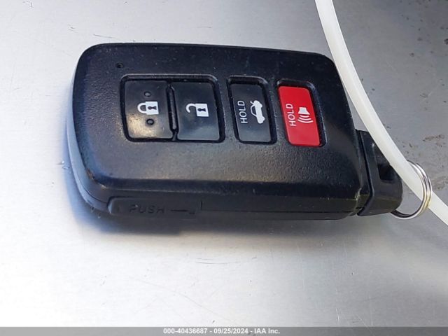 5YFBURHE9JP829402 Toyota Corolla Xle