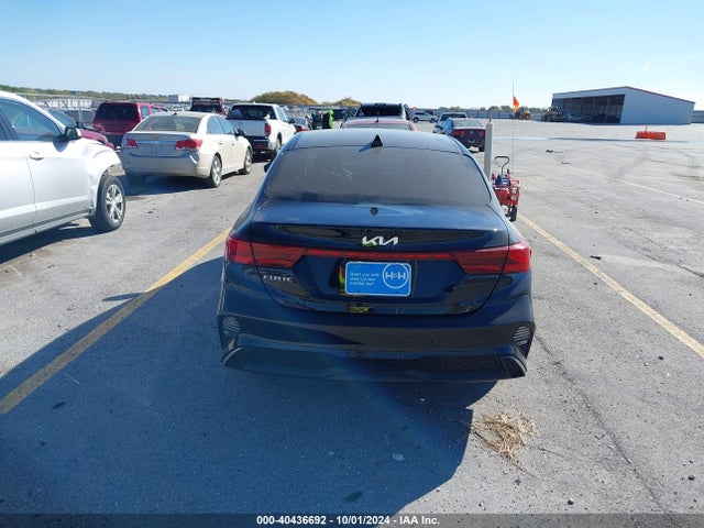 KIA Forte Lxs 2022 3KPF24AD2NE466413 Image 17
