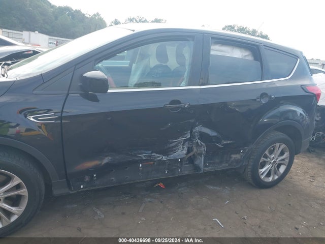 Ford ESCAPE SE 2019 1FMCU9GDXKUC05783 Image 6
