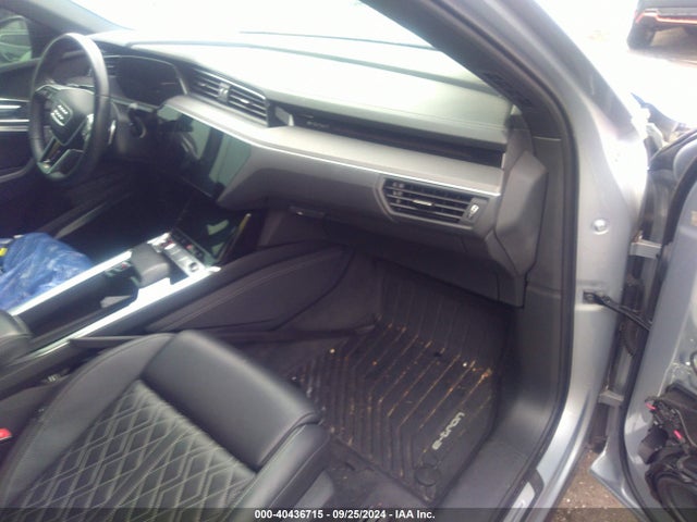 2022 AUDI E-TRON S WA1ACBGE0NB039363 Photo 4