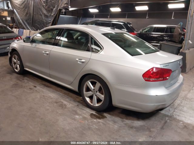 1VWAT7A35FC116182 Volkswagen Passat 1.8t Limited Edition
